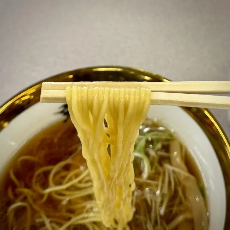 鬼そば藤谷 総本店 秋田県大仙市長野 道の駅なかせん ドンパン節の里内 伝承醤油らぁ麺 醤油ラーメン 浅草開化楼 麺