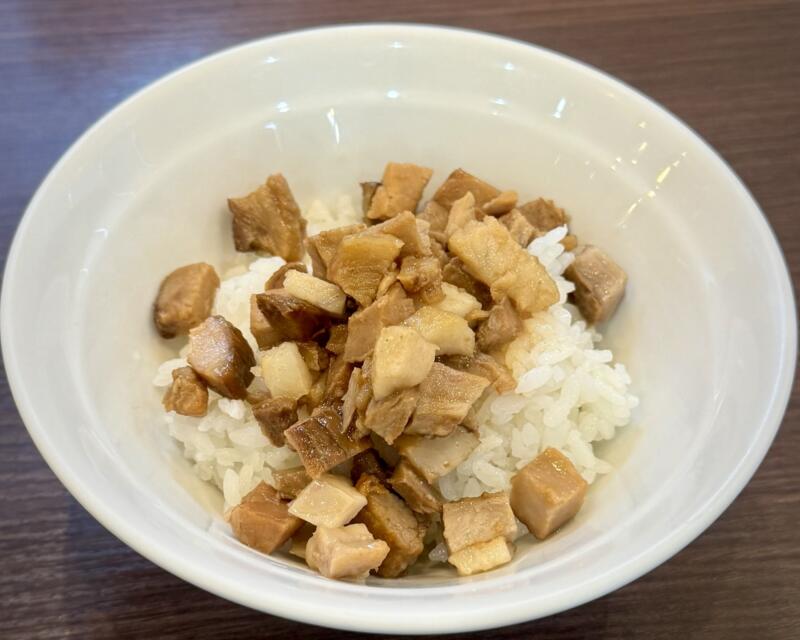 自家製麺 麺や二代目 夜来香 イエライシャン 秋田県秋田市下新城中野 追分駅 ミニチャーシューごはん チャーシュー丼