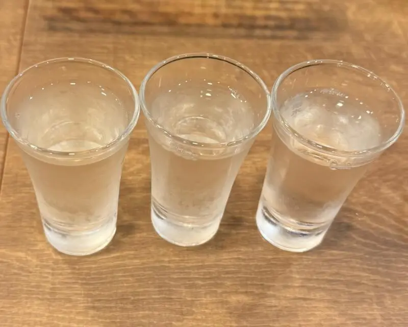  秋田県秋田市中通 秋田駅前 利き酒三種