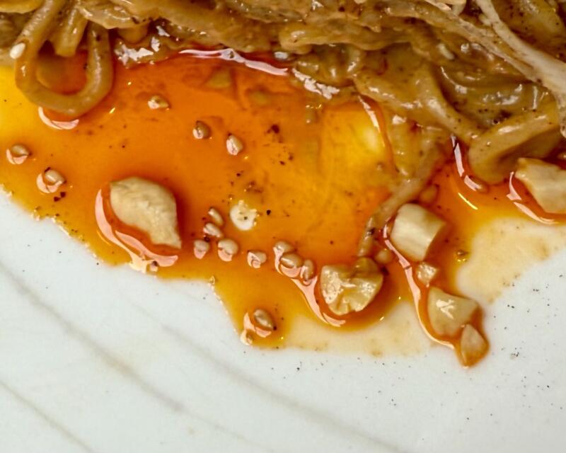 中国料理 龍潭酒家 ロンタンシュカ ろんたんしゅか 岩手県二戸市福岡 汁なし坦々麺 汁無し担々麺 16代真赤卵 十六代真赤卵 生卵 玉子スープ付き タレ ラー油