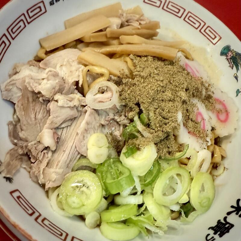 末廣ラーメン本舗 秋田駅前分店 秋田県秋田市中通 油そば 黄身のせ にんにく 具