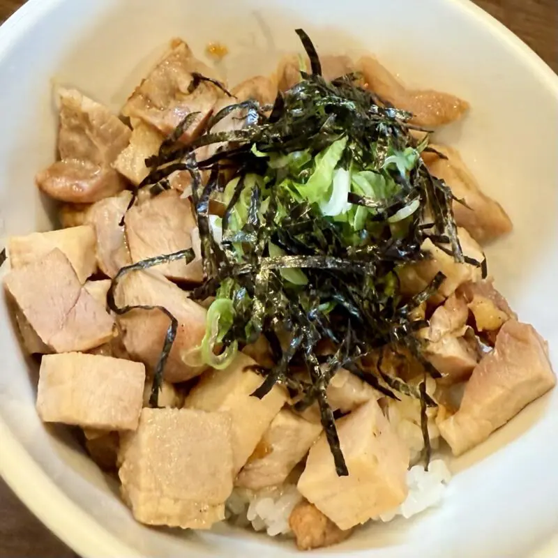 NOODLE SHOP KOUMITEI 香味亭 秋田県横手市婦気大堤 チャーシューライス チャーシュー丼