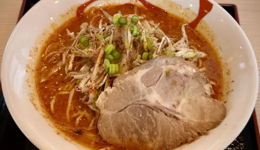 かつさと横手店にて辛麺シンメン＆かきとじ丼をオーダー！新川栄太郎Jr.がカツ丼店内で間借り営業する形で復活オープン♪