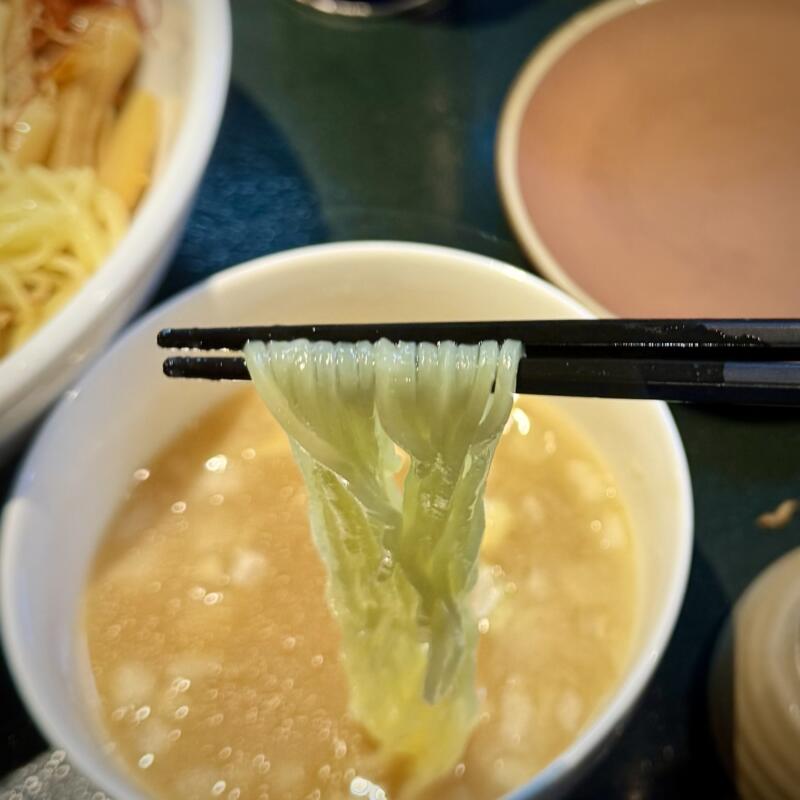 秋田比内や 大館本店 秋田県大館市大町 東大館駅 比内地鶏白湯つけそば 比内地鶏つけ麺 比内地鶏スープ割り付き 麺