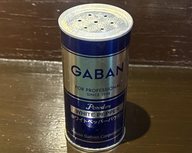 秋田比内や 大館本店 秋田県大館市大町 東大館駅 比内地鶏白湯つけそば 比内地鶏つけ麺 比内地鶏スープ割り付き 味変 調味料