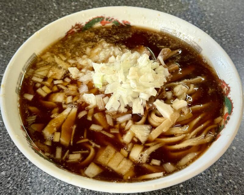 中華そば 龍華亭 りゅうかてい 新潟県三条市須頃 燕三条駅 玉ねぎ中華 中華そば タマネギ 燕背脂ラーメン 背脂醤油ラーメン