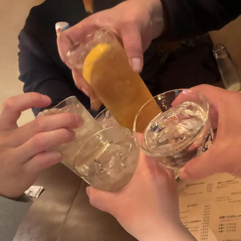 BAR JAH ジャー 秋田県秋田市大町 川反 かわばた 泡盛ロック 乾杯