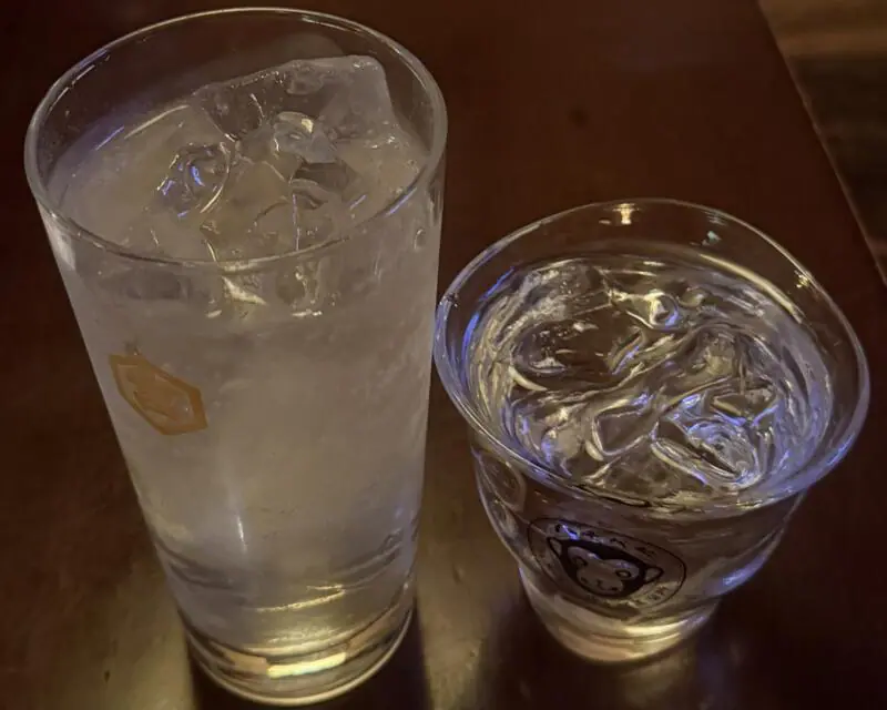 BAR JAH ジャー 秋田県秋田市大町 川反 かわばた レモンサワー 泡盛ロック