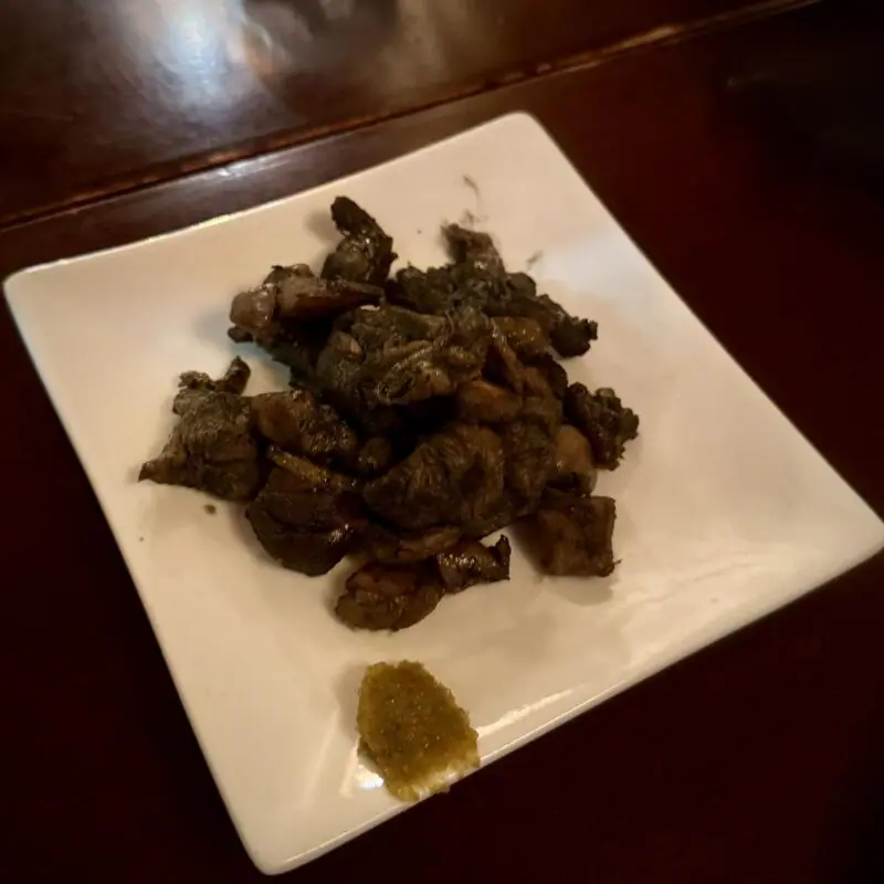 BAR JAH ジャー 秋田県秋田市大町 川反 かわばた 鹿児島直送 地鶏の炭火焼 ハーフサイズ