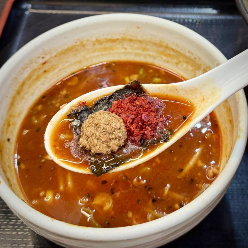 麺屋 はつがい 津志田店 岩手県盛岡市津志田中央 岩手飯岡駅 辛つけめん 辛いつけ麺 並盛 海苔 魚粉 唐辛子