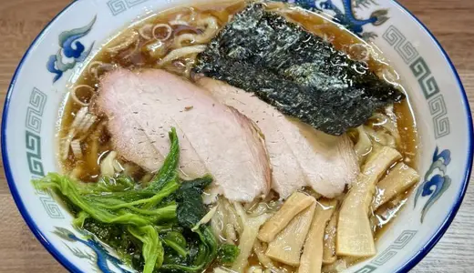 手打ラーメン キセン＠山形県上山市矢来にて手打にんにくラーメンをオーダー！本場仕込みの白河ラーメンをベースにかなりパンチを効かせたクセになる逸品♪