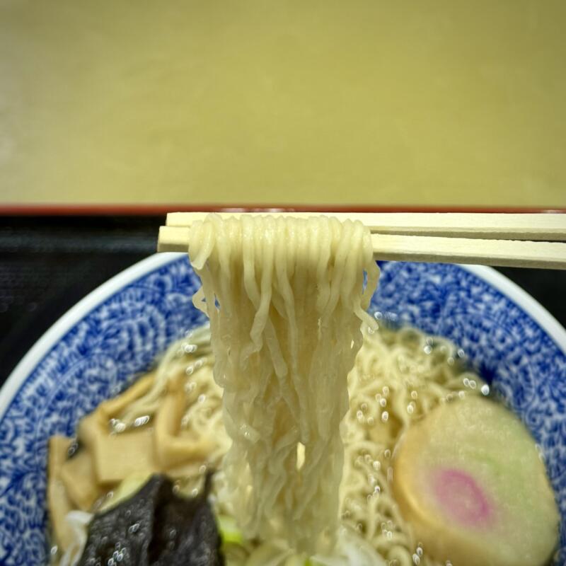 出端屋 秋田ふるさと村店 いではや 秋田県横手市赤坂 秋田ふるさと村内 もぐもぐ広場 十文字中華 中華そば 秋田ご当地 十文字ラーメン 醤油ラーメン 麺