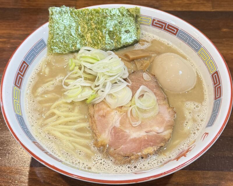 らーめん萬亀 ばんき 秋田県秋田市中通 秋田駅前 濃厚塩 濃厚豚骨魚介系 塩ラーメン