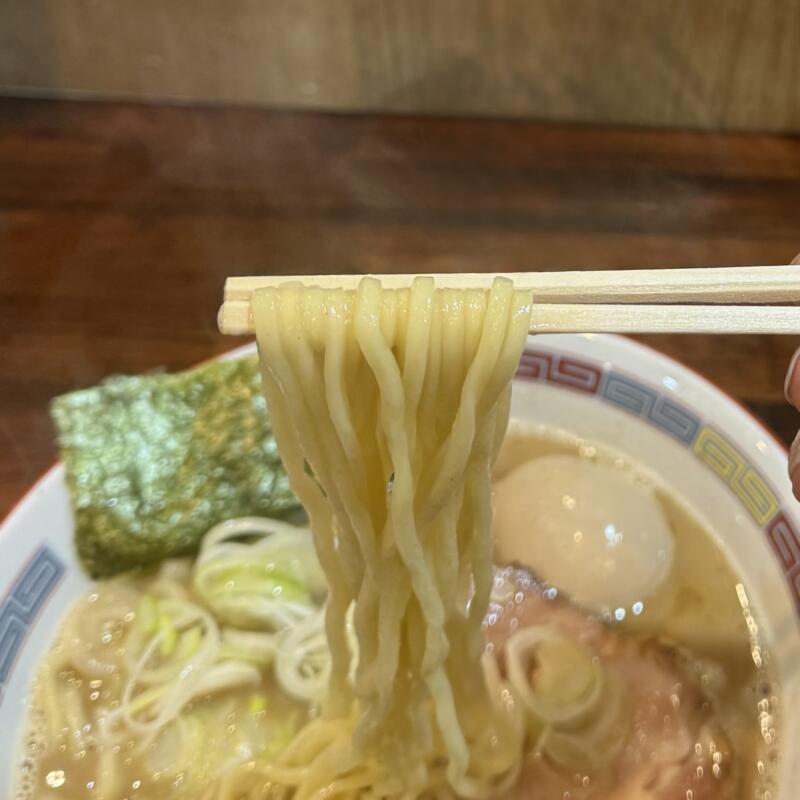 らーめん萬亀 ばんき 秋田県秋田市中通 秋田駅前 濃厚塩 濃厚豚骨魚介系 塩ラーメン 自家製麺