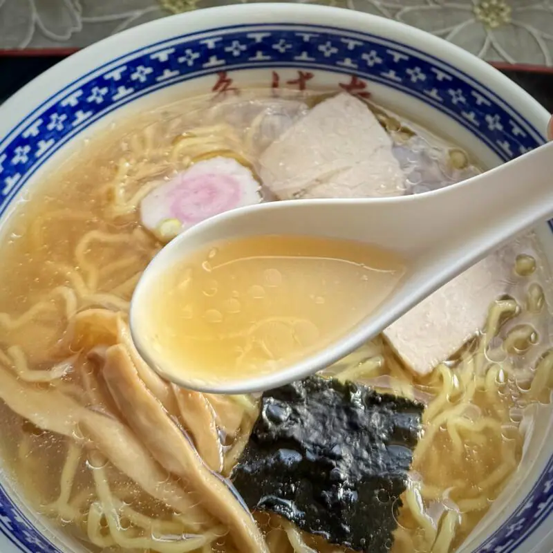 武田そば屋 たけたそばや 山形県山形市長谷堂 中華そば 醤油ラーメン スープ