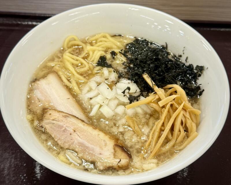 ラーメン哲學 八竜店 秋田県山本郡三種町浜田 テラタ八竜店フードコート内 燕三条系 背脂中華そば 燕背脂ラーメン 背脂醤油ラーメン