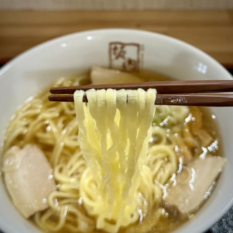 ダイニング ぶなの森 秋田県にかほ市象潟町 にかほ市観光拠点センター にかほっと内 坂内の淡麗しょうゆラーメン 醤油ラーメン 麺