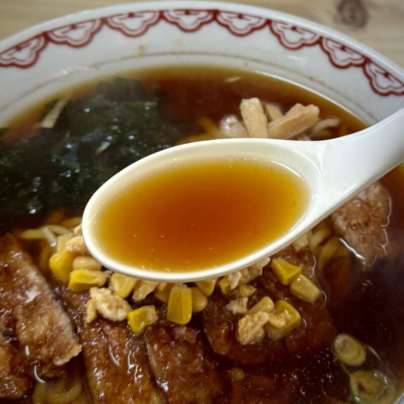 青大将 山形県飽海郡遊佐町遊佐 遊佐駅 青大将麺 醤油ラーメン カツラーメン スープ