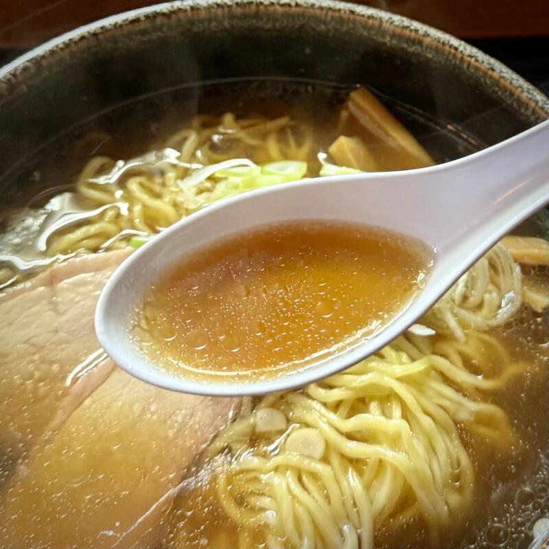 やき鳥 鈴 すず やきとり専門店 焼き鳥 山形県飽海郡遊佐町遊佐 遊佐駅 昔ながらの中華そば 醤油ラーメン スープ