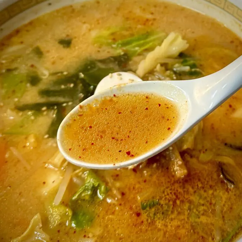 中華そば めん峯 めんほう 秋田県秋田市仁井田 羽後牛島駅 大野口 味噌中華 味噌ラーメン スープ