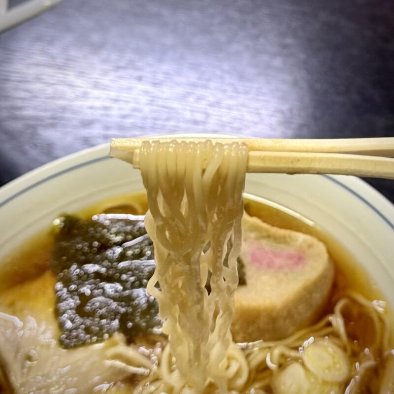 居酒屋 ごんべぇ 秋田県湯沢市三梨町 中華そば 醤油ラーメン 麺