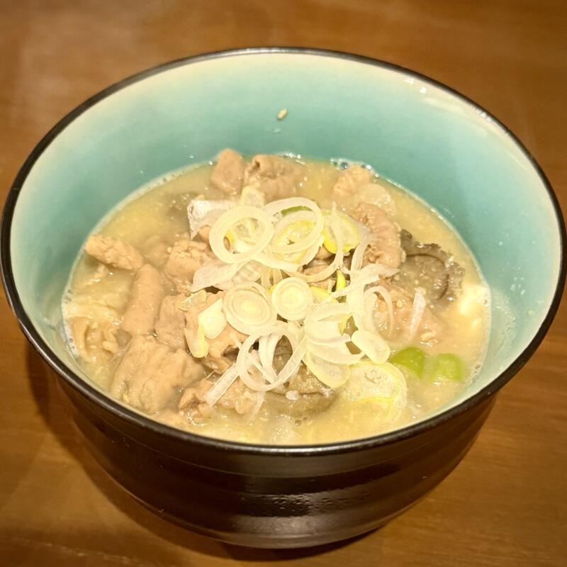 お酒と小料理 とみやま商店 山形県米沢市門東町 つや子のもつ煮 ホルモン煮込み