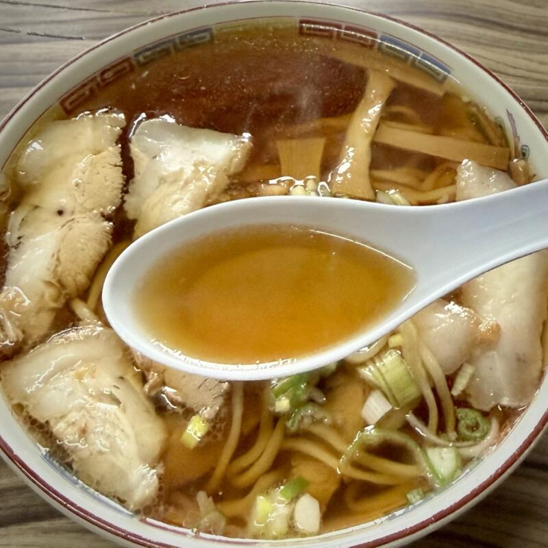 手打ちの店 池田屋 いけだや 山形県酒田市住吉町 酒田駅 ラーメン 中 しょう油 醤油ラーメン スープ