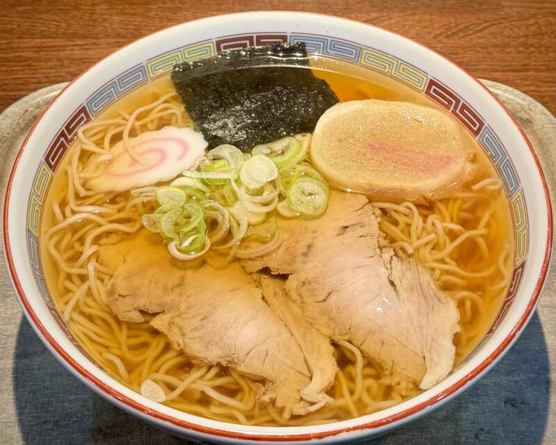 支那そば 伊藤 秋田県秋田市中通 秋田市民市場 秋田駅前 買物広場 中華そば 秋田ご当地 十文字ラーメン 醤油ラーメン