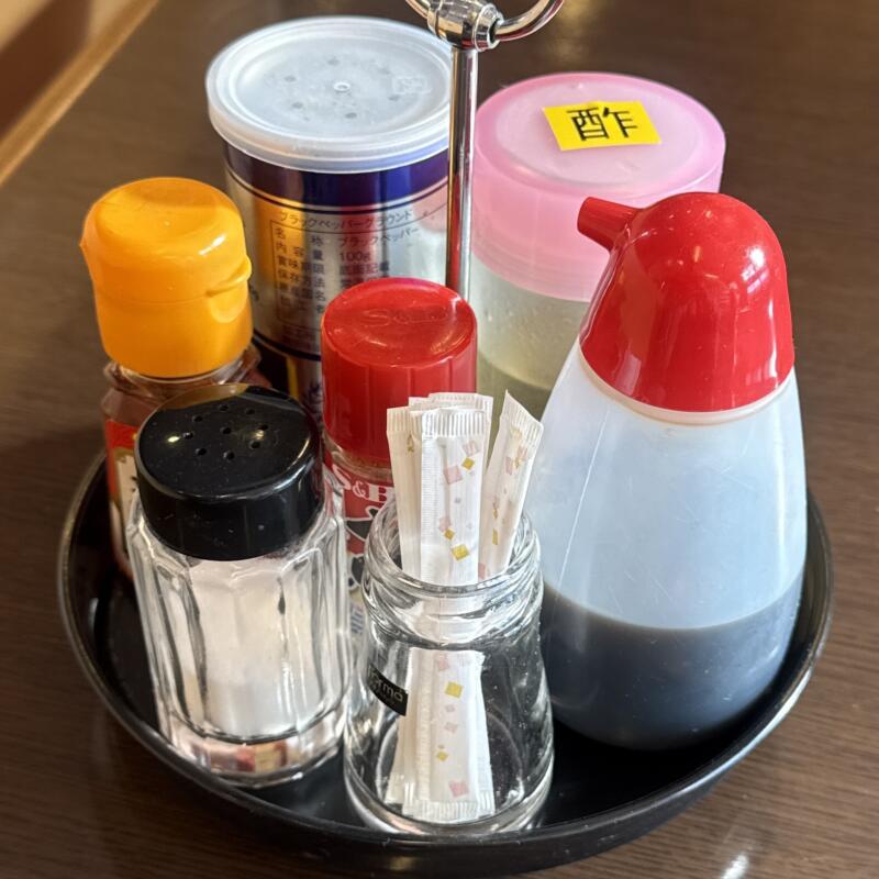 ゆりえもん食堂 秋田県由利本荘市前郷 ゆりの里交流センター ゆりえもん内 善隣館前 しょう油ラーメン 醤油ラーメン 味変 調味料