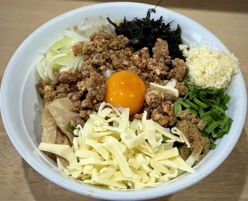 MONCHAN RAMEN SHUN もんちゃんラーメン シュン 秋田県由利本荘市川口 羽後本荘駅 県立大学入口 名古屋ご当地ラーメン 台湾まぜそば チーズ