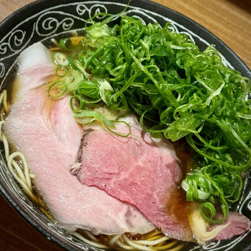 自家製麺 大和 やまと 秋田県秋田市仁井田 羽後牛島駅 仁井田小学校入口 ネギ牛煮干しらぁ麺 醤油 ねぎ牛煮干しラーメン 醤油ラーメン 具