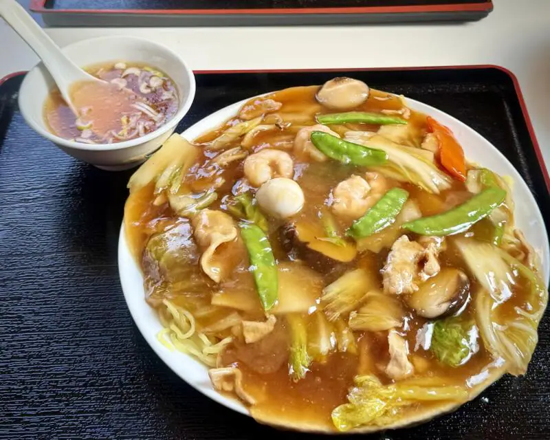 中華ダイニング 大黒屋 秋田県秋田市仁井田 羽後牛島駅 大野口 五目あんかけやきそば 五目餡掛け焼きそば スープ付き