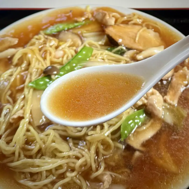 中華ダイニング 大黒屋 秋田県秋田市仁井田 羽後牛島駅 大野口 五目あんかけやきそば 五目餡掛け焼きそば スープ