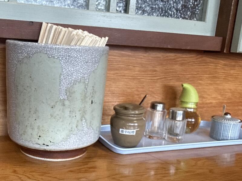 らう麺 ともゑ堂 ともえどう 秋田県秋田市泉中央 泉外旭川駅 泉北三丁目 旧めしや泉店 ちゃんぽん 秋田ご当地ラーメン 秋田ちゃんぽん チャンポン 味変 調味料