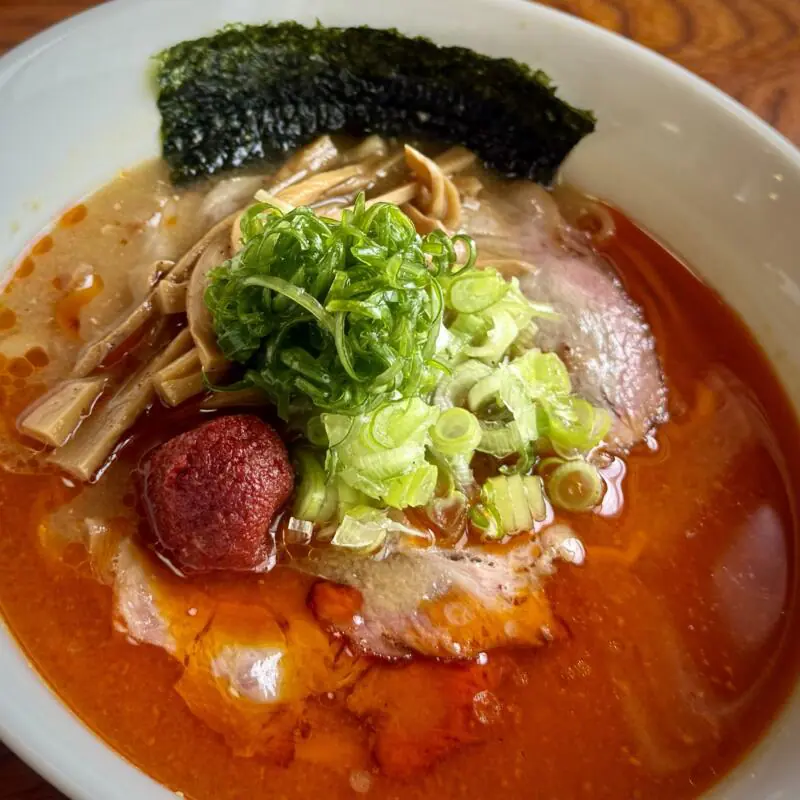 麺や 渚 なぎさ 秋田県南秋田郡五城目町鵜ノ木 八郎潟駅 五城目バスターミナル 味噌らぁめん 辛口 辛味噌らぁめん 辛味噌ラーメン 具