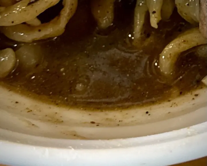 自家製麺 佐藤 秋田県大仙市大曲上栄町 仙北振興局入口 大曲駅 煮干背脂まぜそば 汁なしラーメン タレ