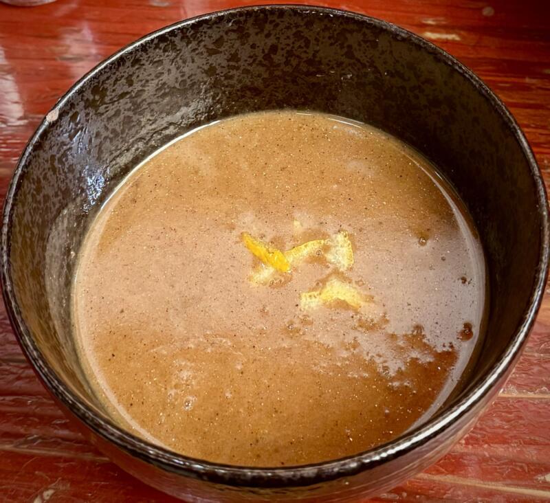 麺屋 十郎兵衛 じゅろへえ 秋田県大仙市上栄町 仙北振興局入口 大曲駅 濃厚つけ麺 濃厚豚骨魚介乾物系つけめん つけ汁 スープ