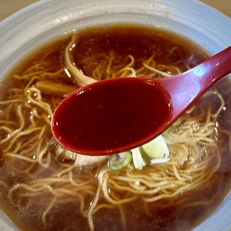 らーめん小江戸 秋田県秋田市泉中央 泉外旭川駅 八橋大畑 秋田ご当地 江戸系ラーメン 辛醤油ラーメン スープ