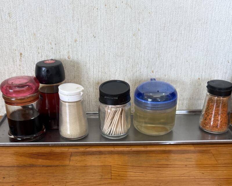 ラーメン めん菜 めんさい 秋田県湯沢市下六日町 イオンスーパーセンター前 湯沢駅 麻婆ラーメン 麻婆豆腐麺 辛味ペースト ミニライス 味変 調味料