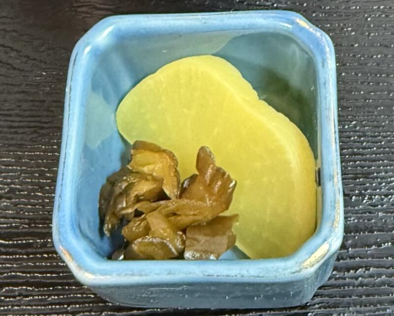 そば味処 やまがた庵 秋田県秋田市高陽青柳町 泉外旭川駅 ミニかつ丼 カツ丼 漬け物