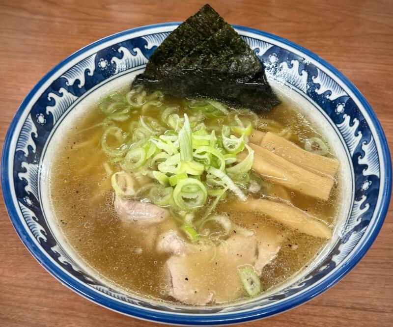 ラーメン めん丸 十文字店 秋田県横手市十文字町 八兵工丁 十文字駅 醤油ラーメン