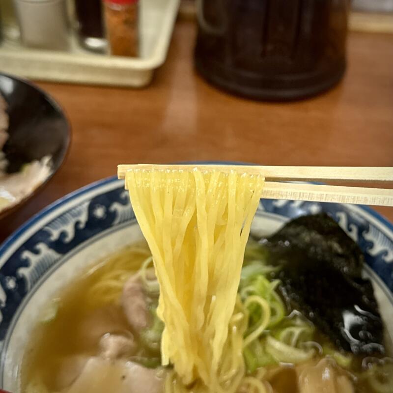 ラーメン めん丸 十文字店 秋田県横手市十文字町 八兵工丁 十文字駅 醤油ラーメン 麺