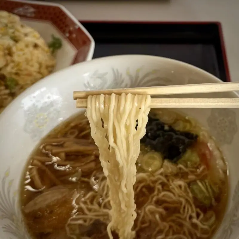 自家製麺と手作り餃子 精養軒 せいようけん 秋田県雄勝郡羽後町大戸 体育館前 羽後警察前 湯沢駅 半ラーメン＋チャーハンセット 醤油ラーメン 自家製麺