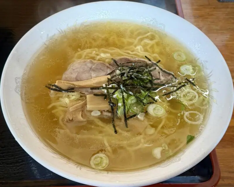 お食事処 きらく 秋田県秋田市楢山本町 楢山南中町 羽後牛島駅 ラーメンセット ミニチャーハン付き 塩ラーメン