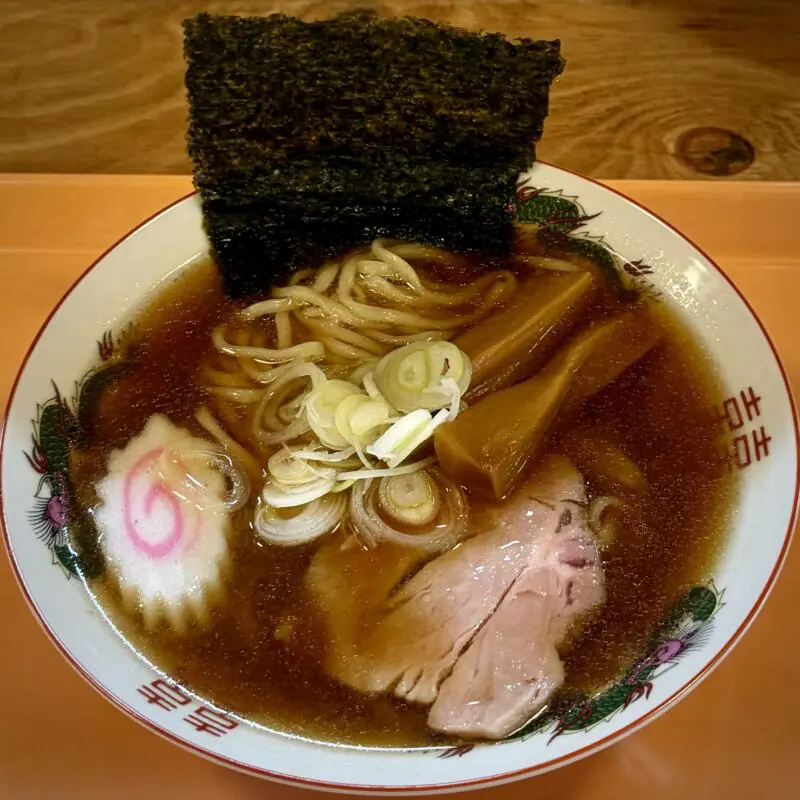 ぶんしち食堂 文七食堂 秋田県秋田市山王 高陽青柳町 泉外旭川駅 秋田駅 中華そば 醤油ラーメン