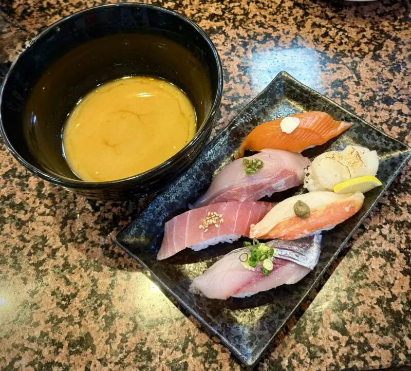 太助寿司 本店 たすけずし 秋田県秋田市下新城中野 中野二区 追分駅 九回 全日本回転寿司 MVP選手権 優勝 寿司六点盛り