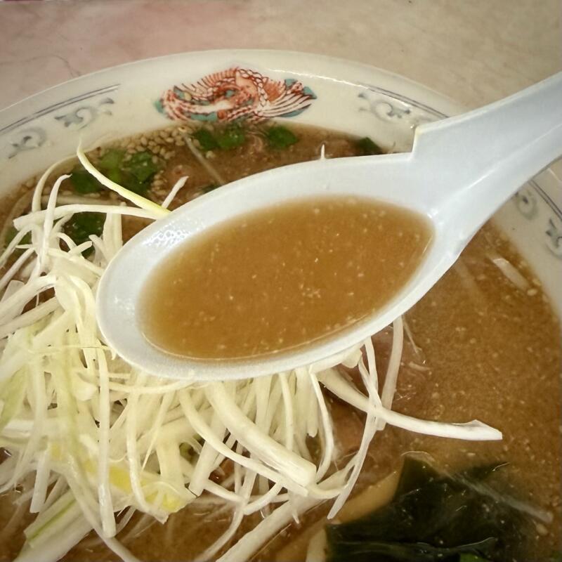 ラーメンショップ105 秋田県大仙市花館 大曲駅 殿屋敷 みそホルモンラーメン ほるもん もつ煮込み 味噌ラーメン スープ