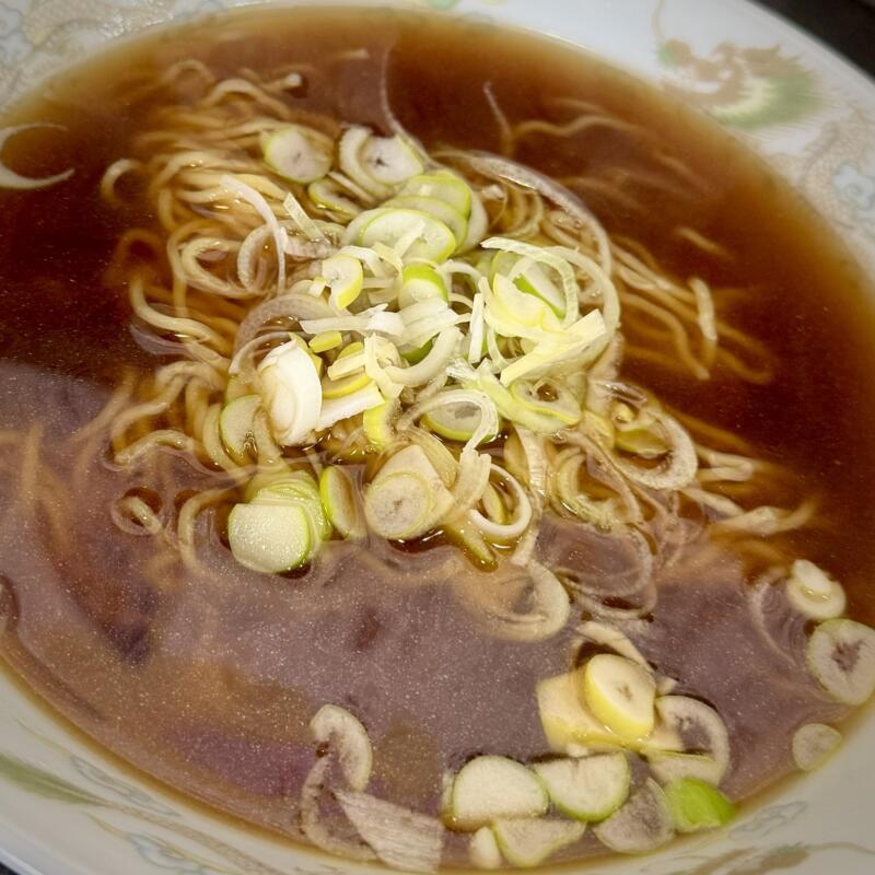 ら〜めん笑 らーめん笑 しょう 秋田県大仙市北長野 羽後長野駅 イオン中仙店前 しんぷる醤油 ら〜めん 醤油ラーメン 具