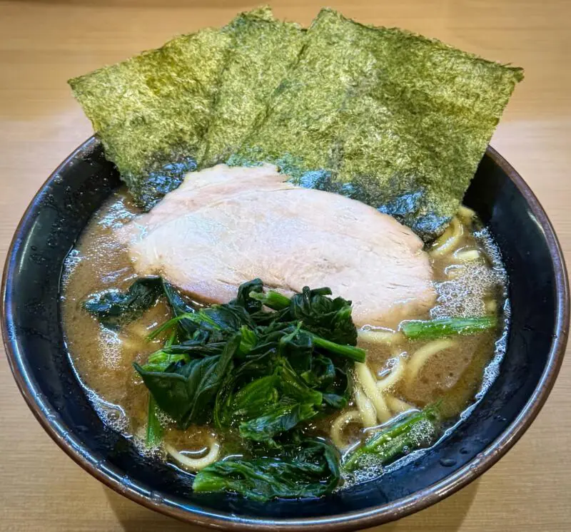 輝道家直系 皇綱家 きづなや 東京都豊島区西池袋 池袋駅西口 ラーメン 並 神奈川ご当地 横浜家系ラーメン 豚骨醤油ラーメン