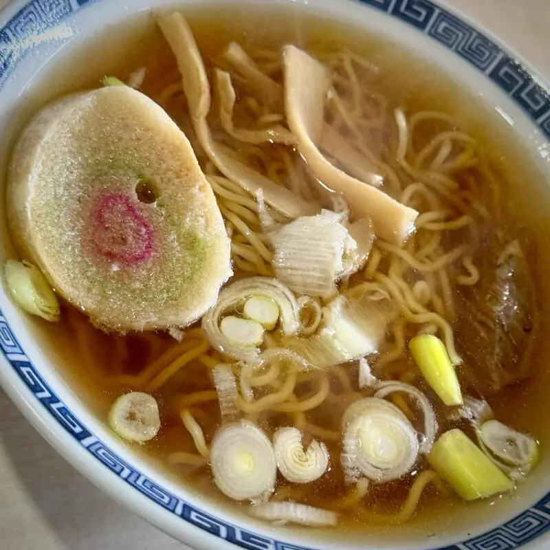 東寿司 秋田県横手市平鹿町 浅舞覚町 醍醐駅 半ラーメン 醤油ラーメン 具